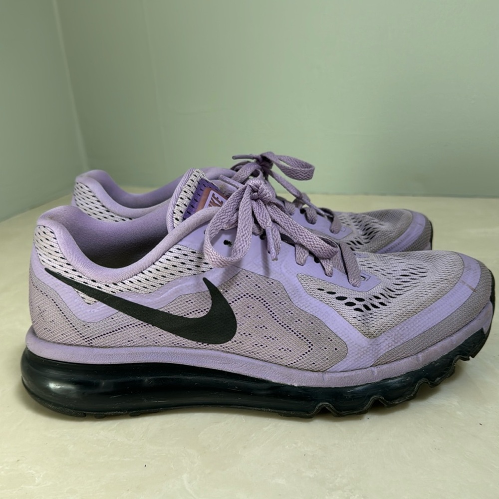 Nike Airmax sz 8 running shoes gently used